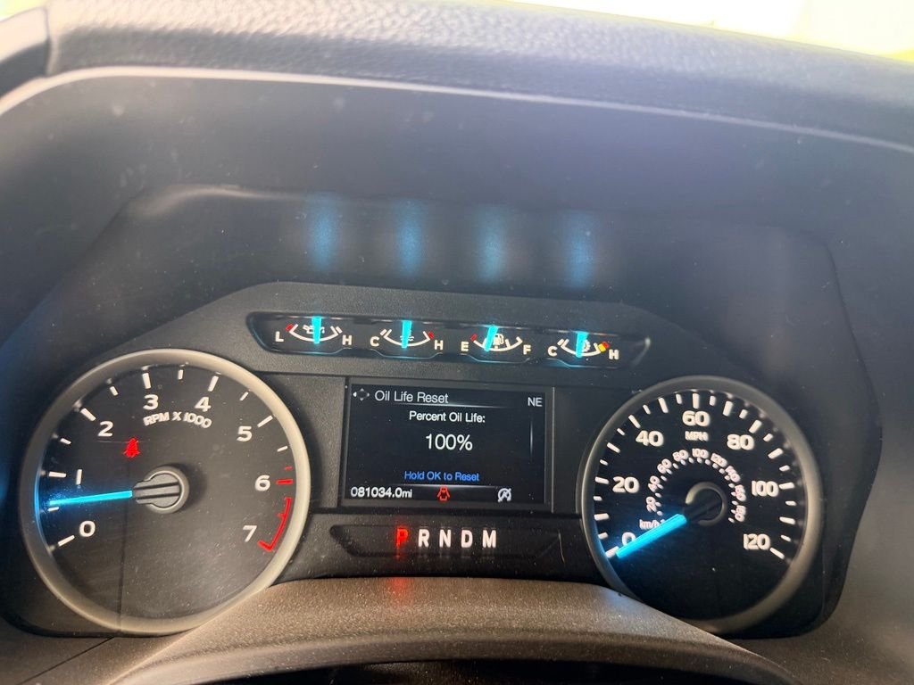 Used 2019 Silver Ford XLT image 24
