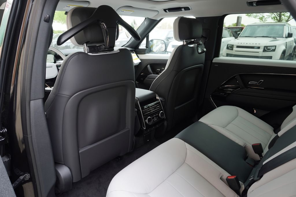 Certified Used 2026 Black Land Rover Dynamic SE image 32