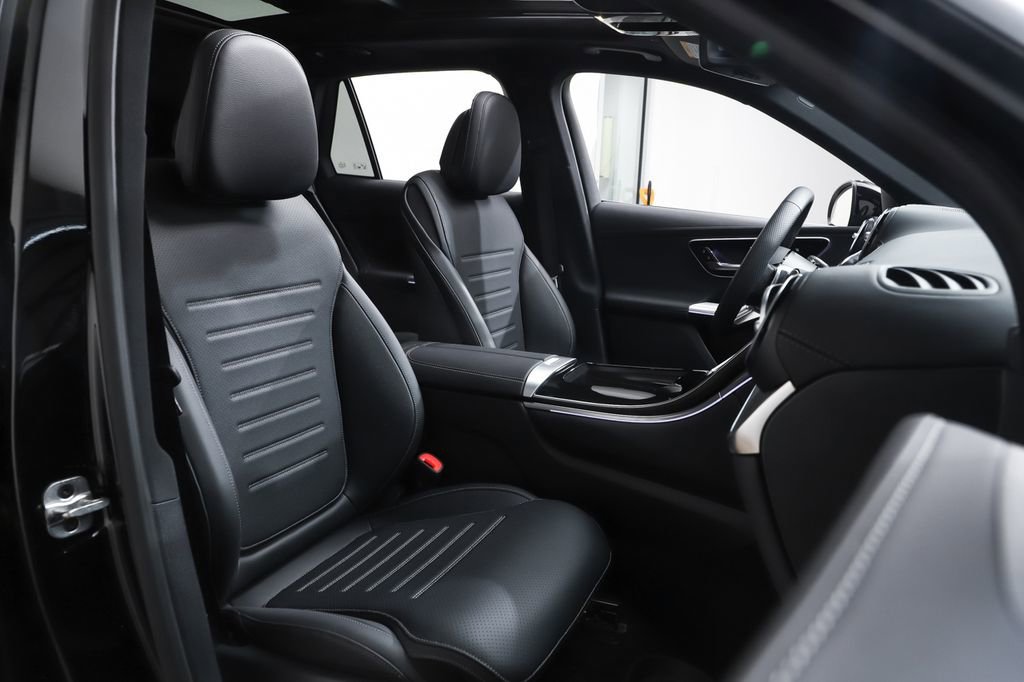 New 2026 Black Mercedes-Benz GLC 300 image 26