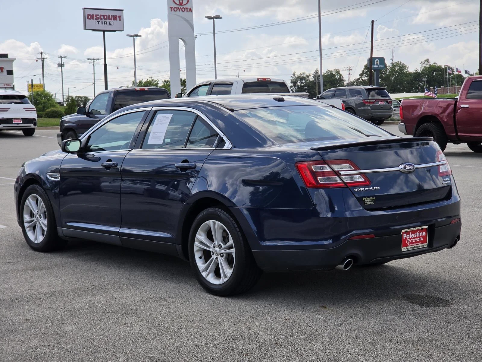 Used 2016 Blue Ford 4dr Sdn SEL FWD image 4