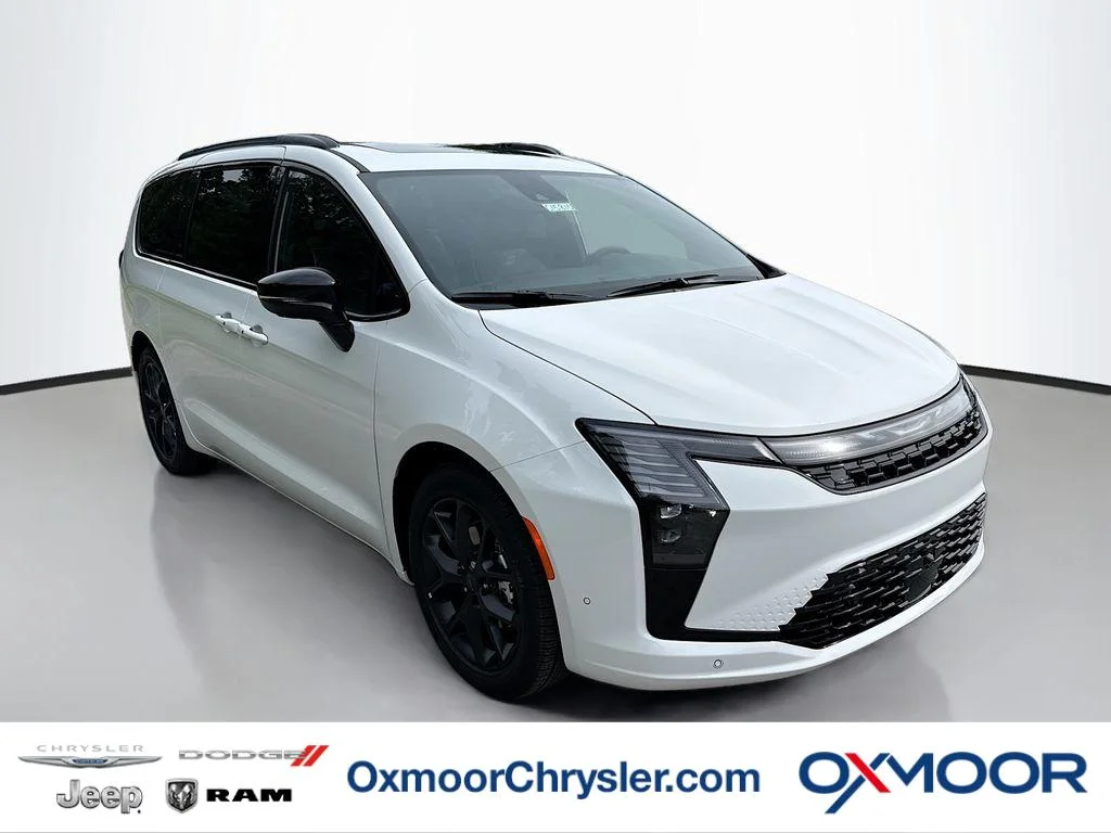 New 2027 Bright White Clearcoat Chrysler Limited image 1