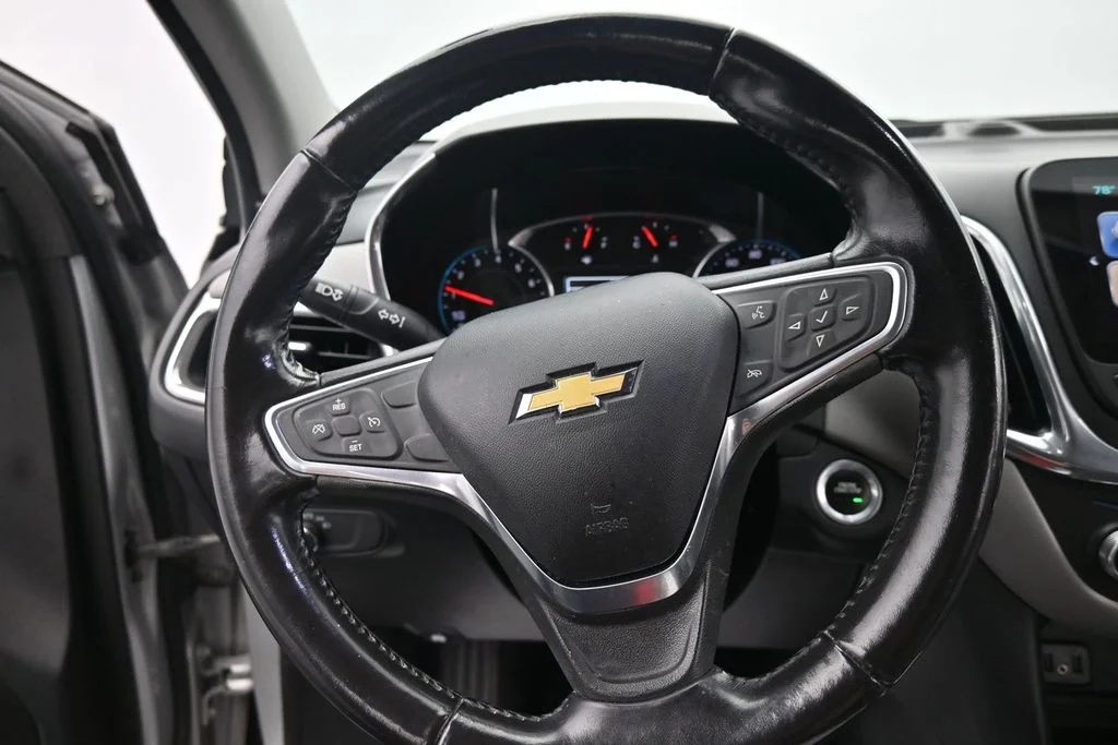 Used 2018 Silver Chevrolet LT image 19