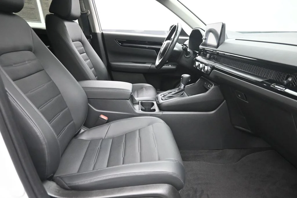 Used 2023 Silver Honda EX-L image 10