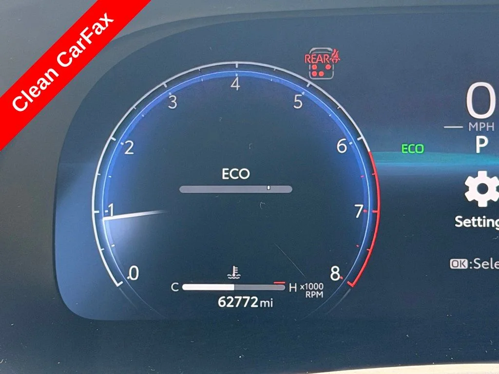 Used 2023 Silver Toyota Platinum image 3