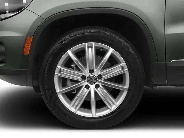 Used 2016 Gray Volkswagen S image 11