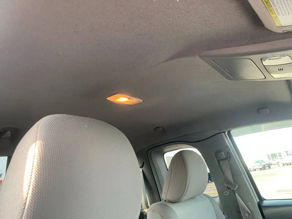 Used 2013 Silver Toyota Base image 19