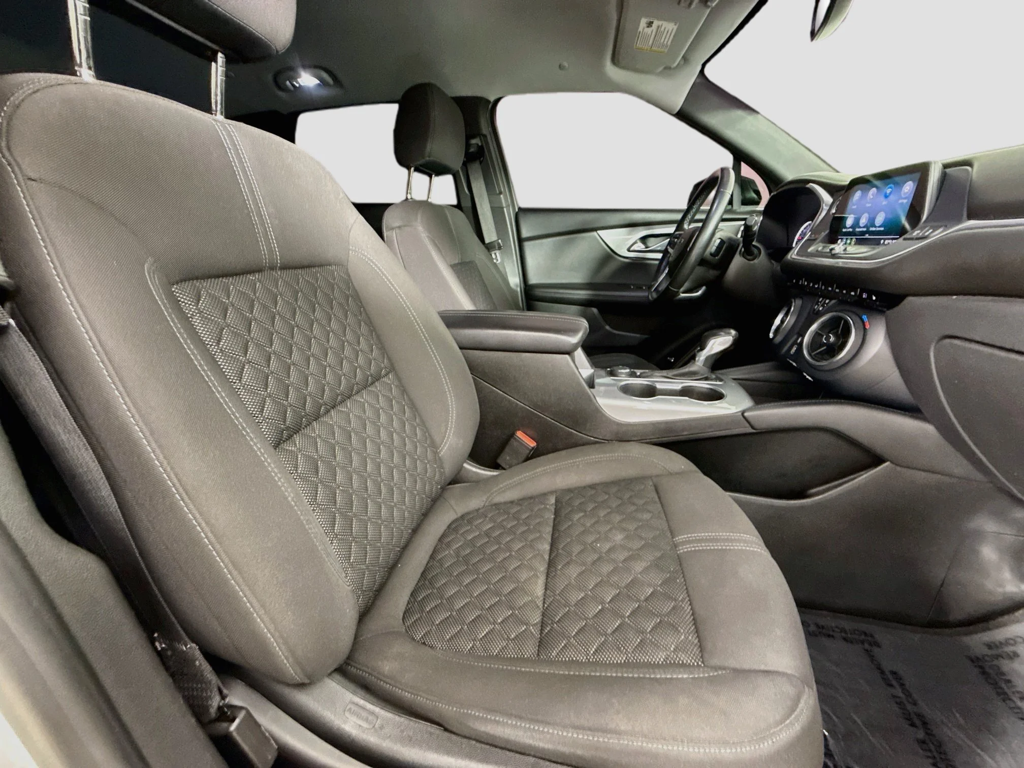 Used 2020 SUMMIT WHITE Chevrolet LT image 30