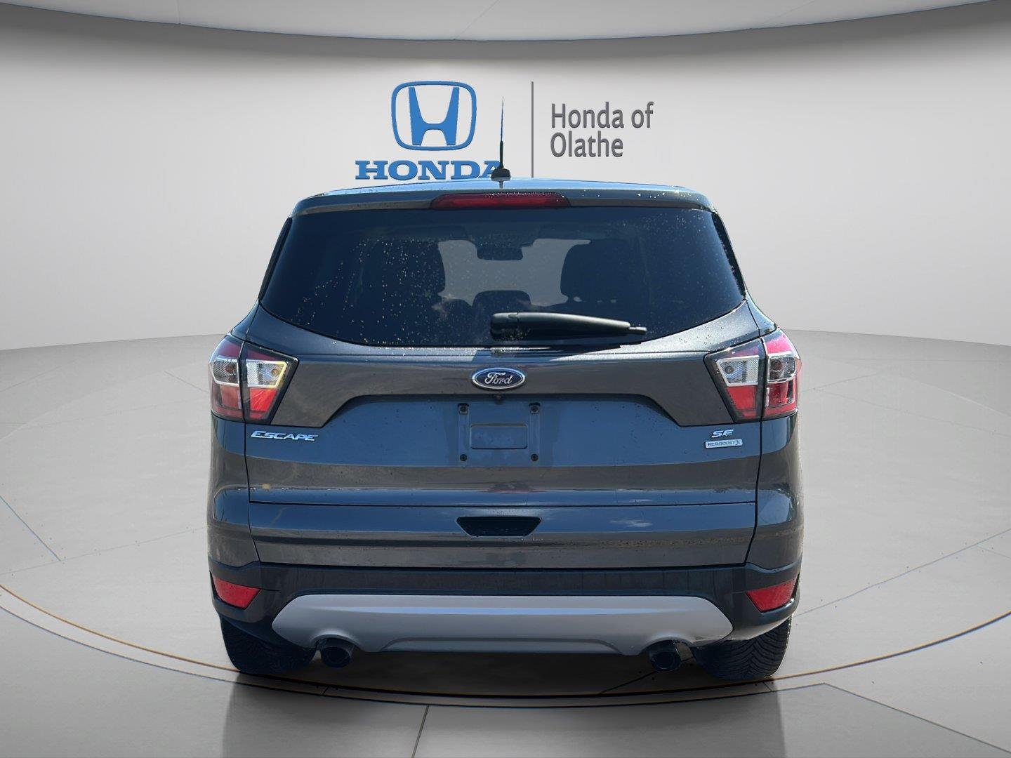 Used 2017 Magnetic Ford SE image 4