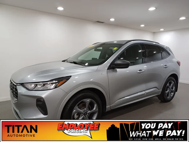 2023 Ford Escape ST-Line AWD*Remote Start | Htd Seats | Htd Wheel | Blind Spot Detection | Lane Keep Assist | CarPlay