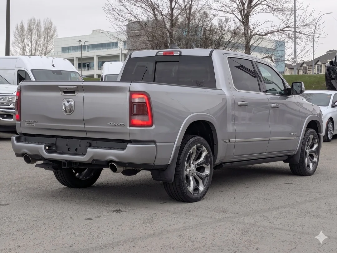 Certified Used 2023 Silver RAM Limited - - 4x4 - Elite Pkg - Ltd Lvl 1 Grp - Pano Sunroof - 22 Wheels & More! image 8