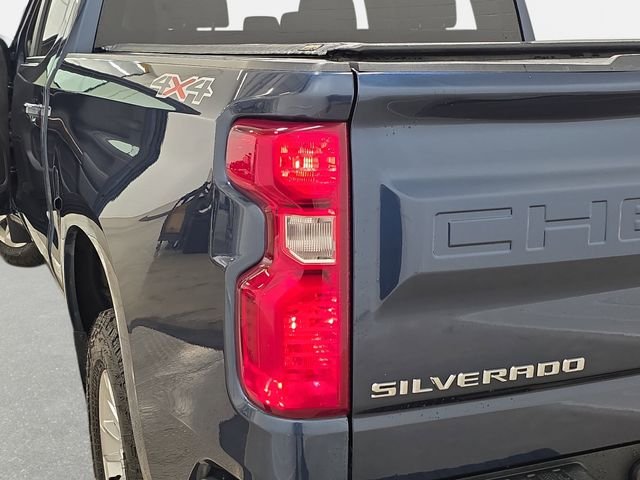 Used 2021 Blue Chevrolet LT image 33