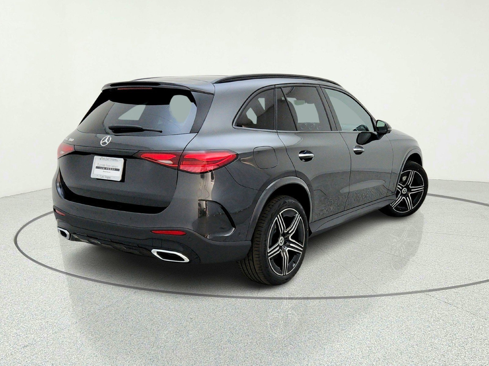 New 2026 Graphite Grey Metallic Mercedes-Benz GLC 300 SUV image 30