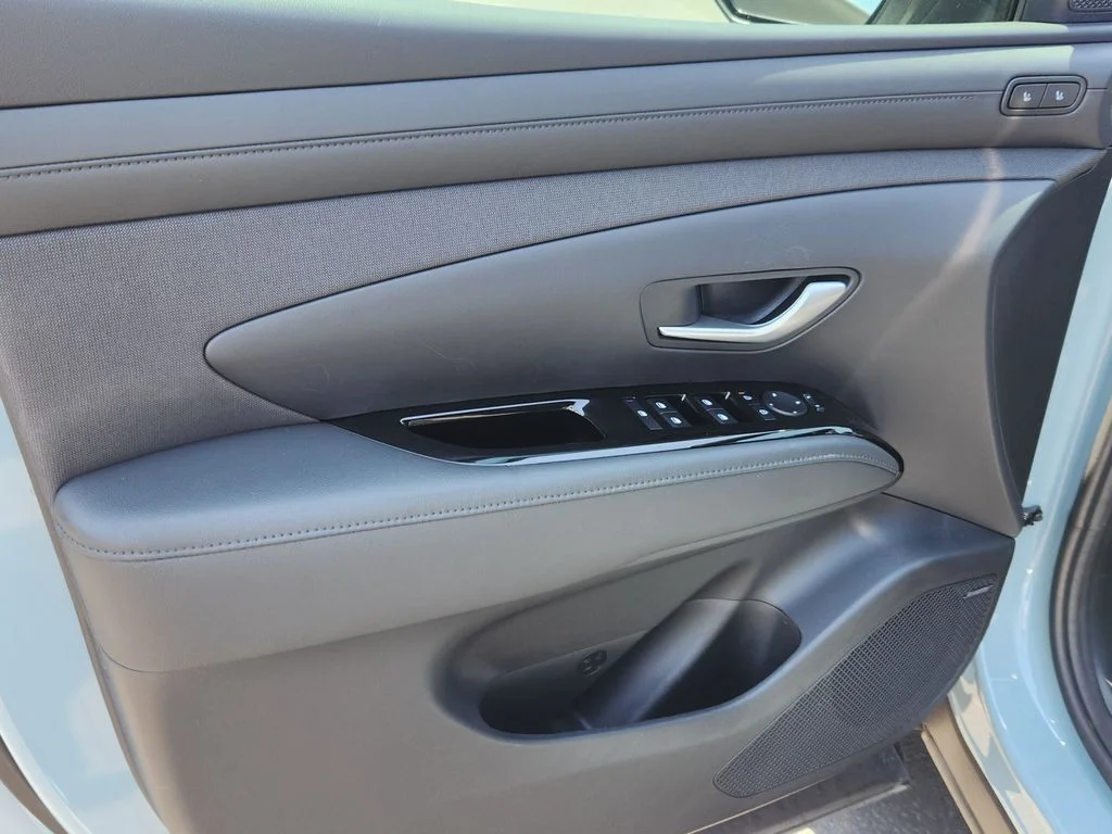 Used 2025 Blue Hyundai Limited image 6