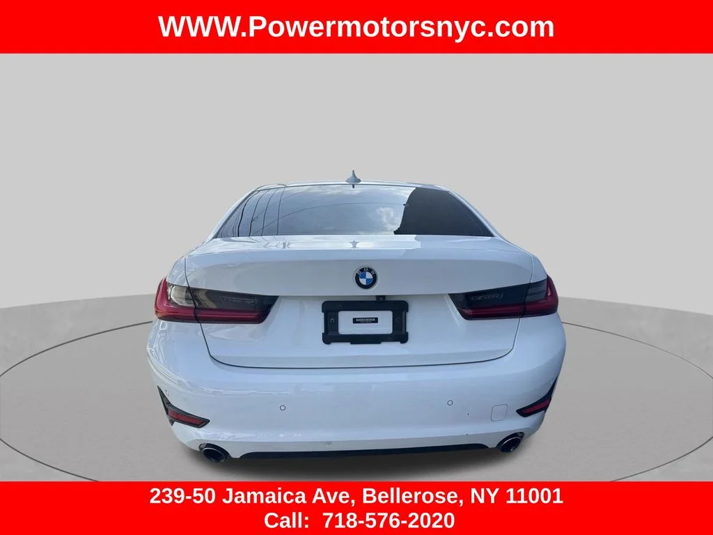 Used 2021 White BMW 330i xDrive image 4