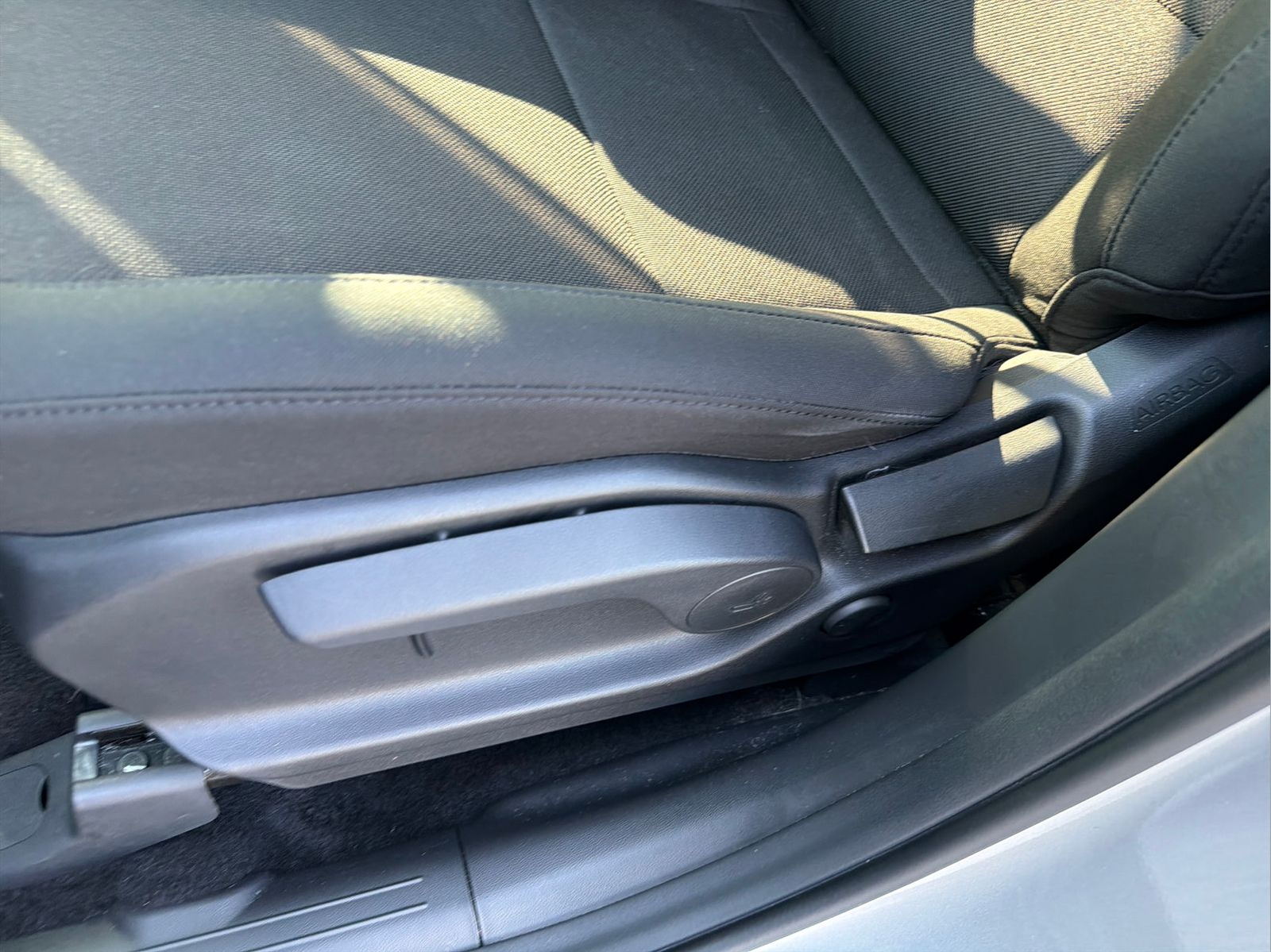 Used 2024 Silver Hyundai SE image 29