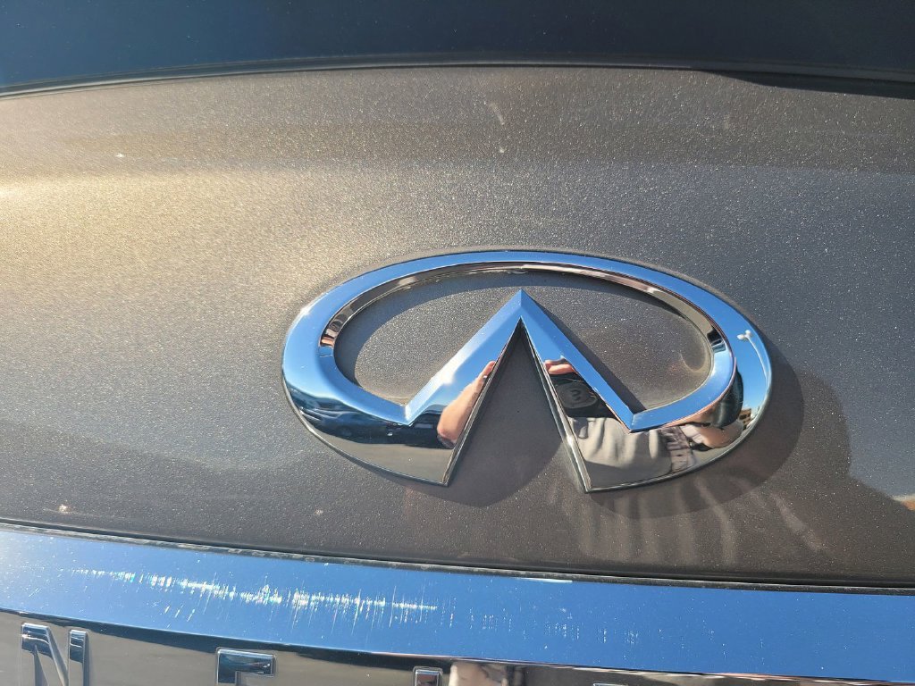 2019 INFINITI QX80 - Photo 11