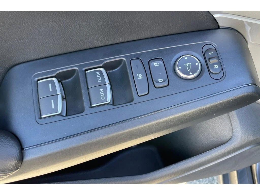 Used 2025 Liquid Carbon Metallic Acura Base image 11