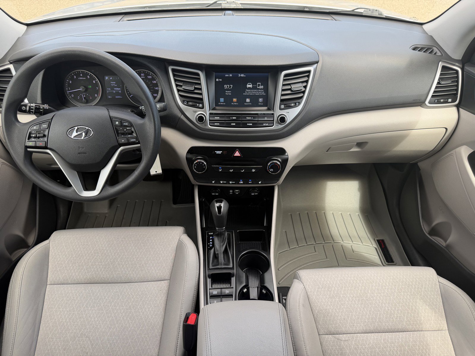 Used 2018 Molten Silver Hyundai SEL image 25