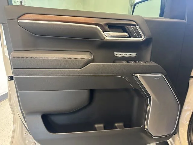 2026 GMC Sierra 1500 Denali - Photo 17