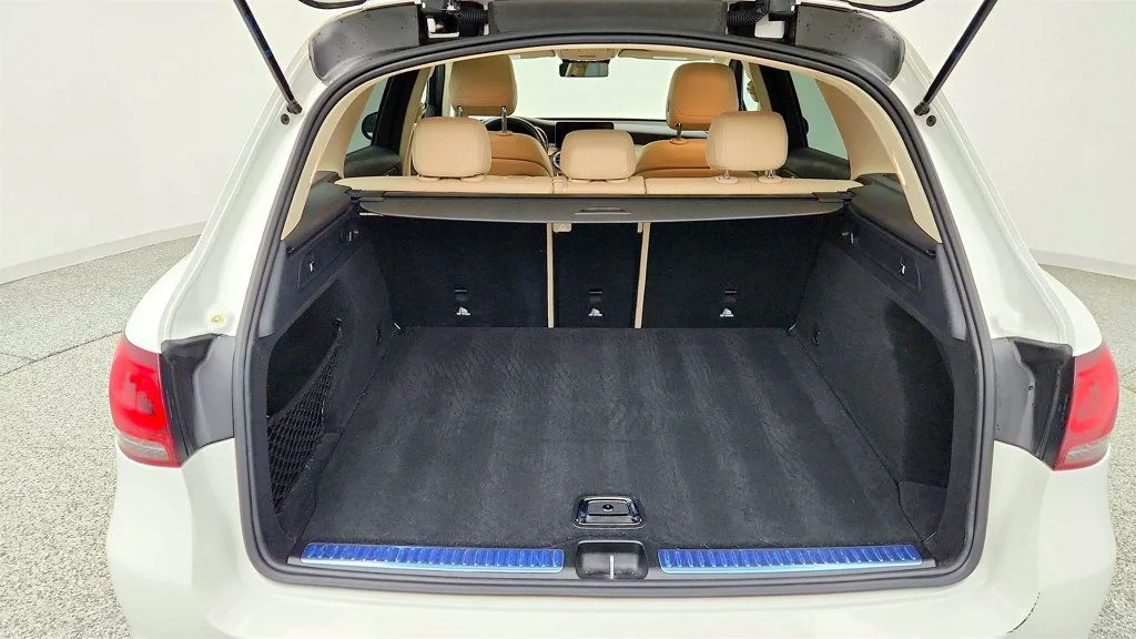 Used 2022 Polar White Mercedes-Benz GLC 300 4MATIC® w/ Panorama Roof & 12.3