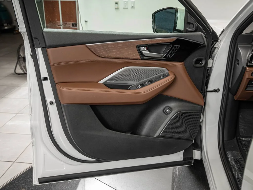 Used 2026 Platinum White Acura Advance Package image 18
