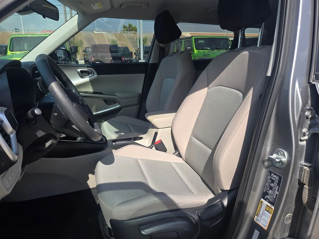 Used 2024 Silver Kia LX image 9