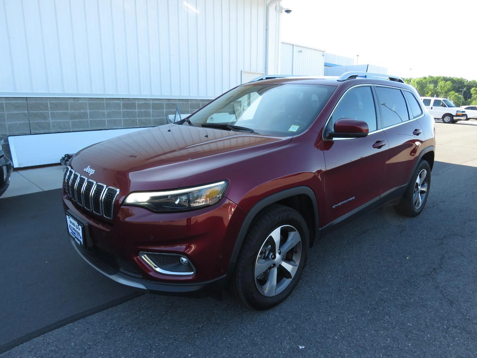 Used 2021 Velvet Red Pearlcoat Jeep Limited image 12