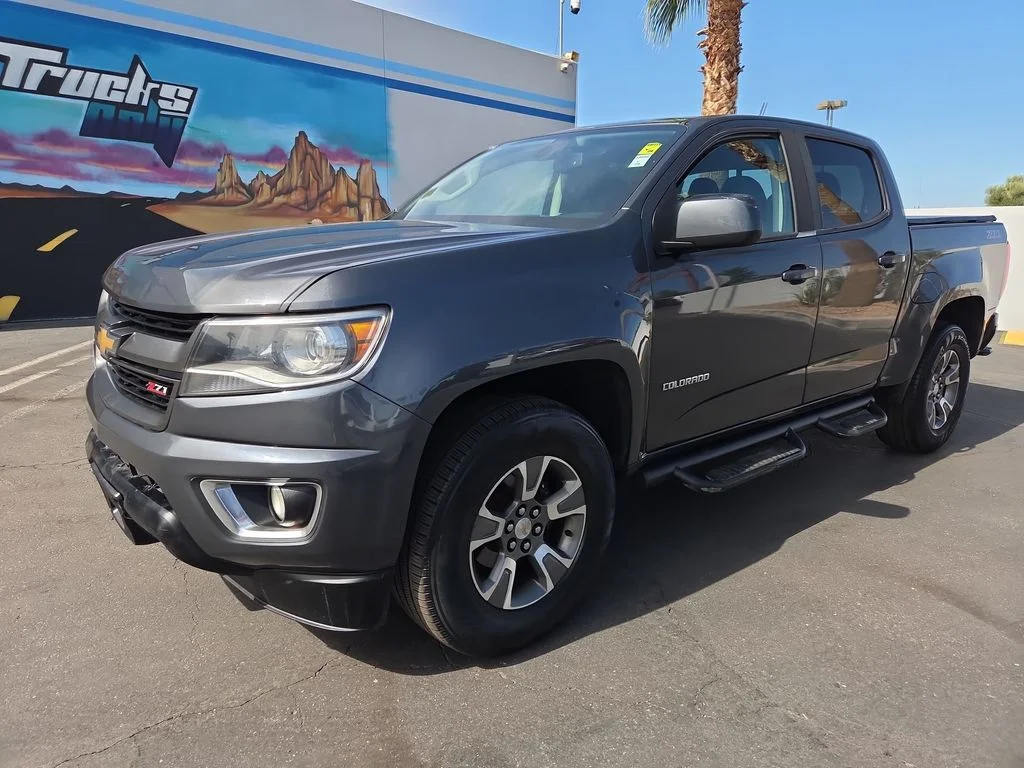 Used 2016 Gray Chevrolet Z71 image 3