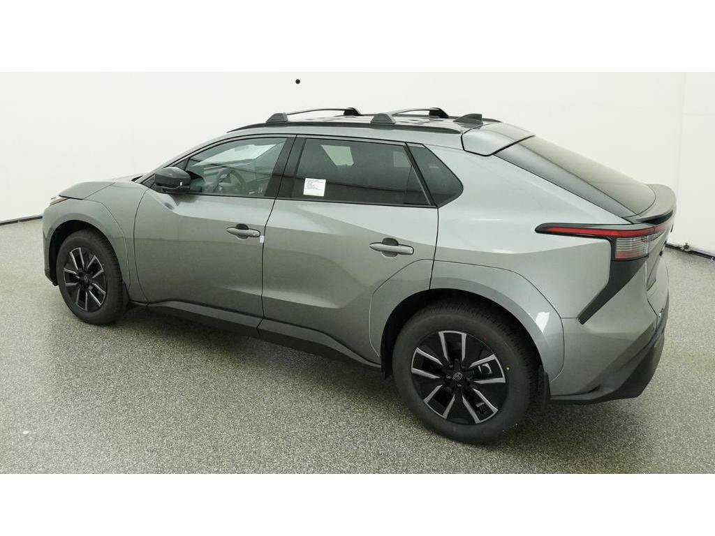 New 2026 Heavy Metal Toyota XLE image 4