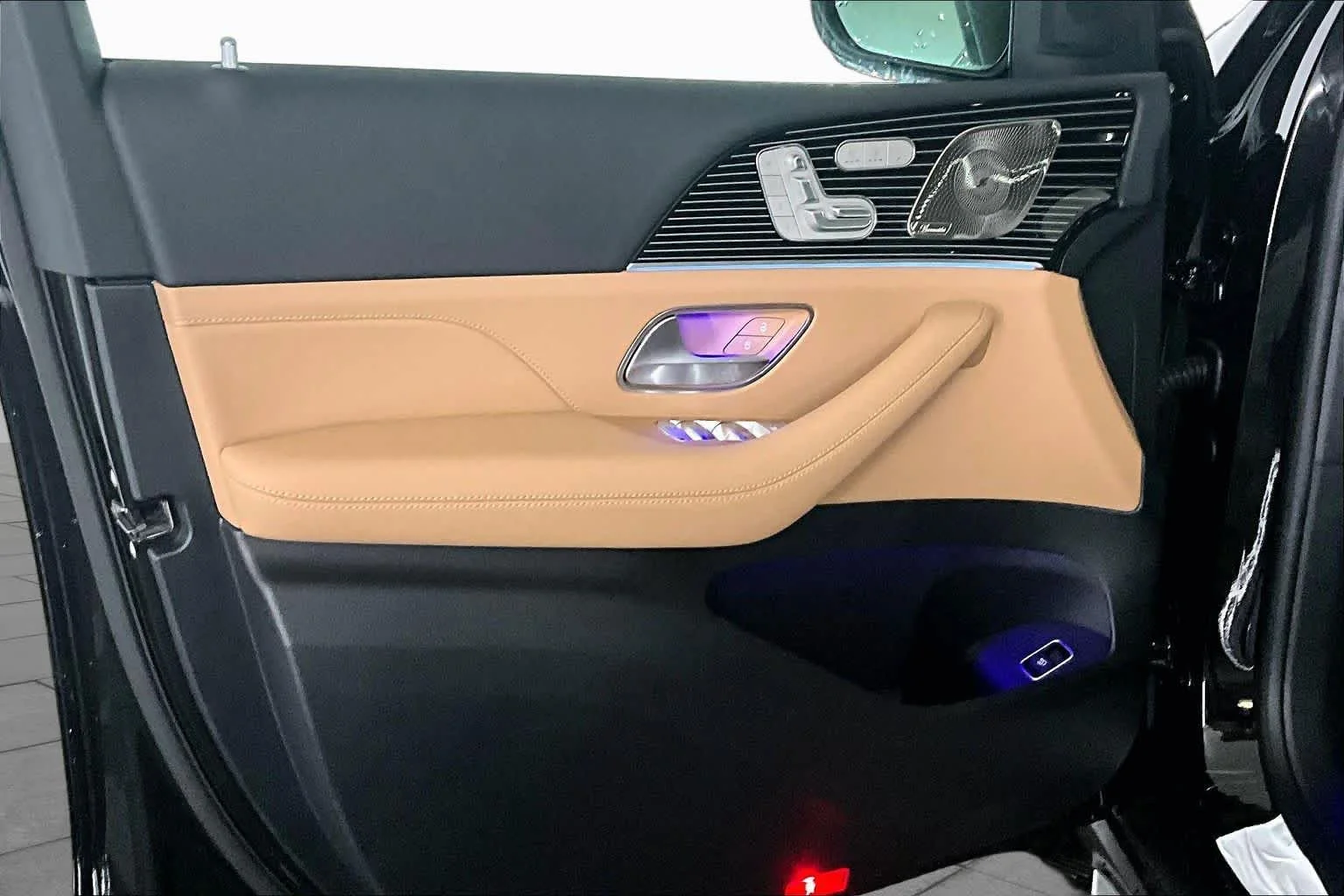 New 2026 Obsidian Black Metallic Mercedes-Benz GLS 450 image 12