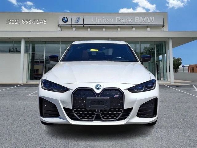 Certified Used 2023 Mineral White Metallic BMW M50 image 2