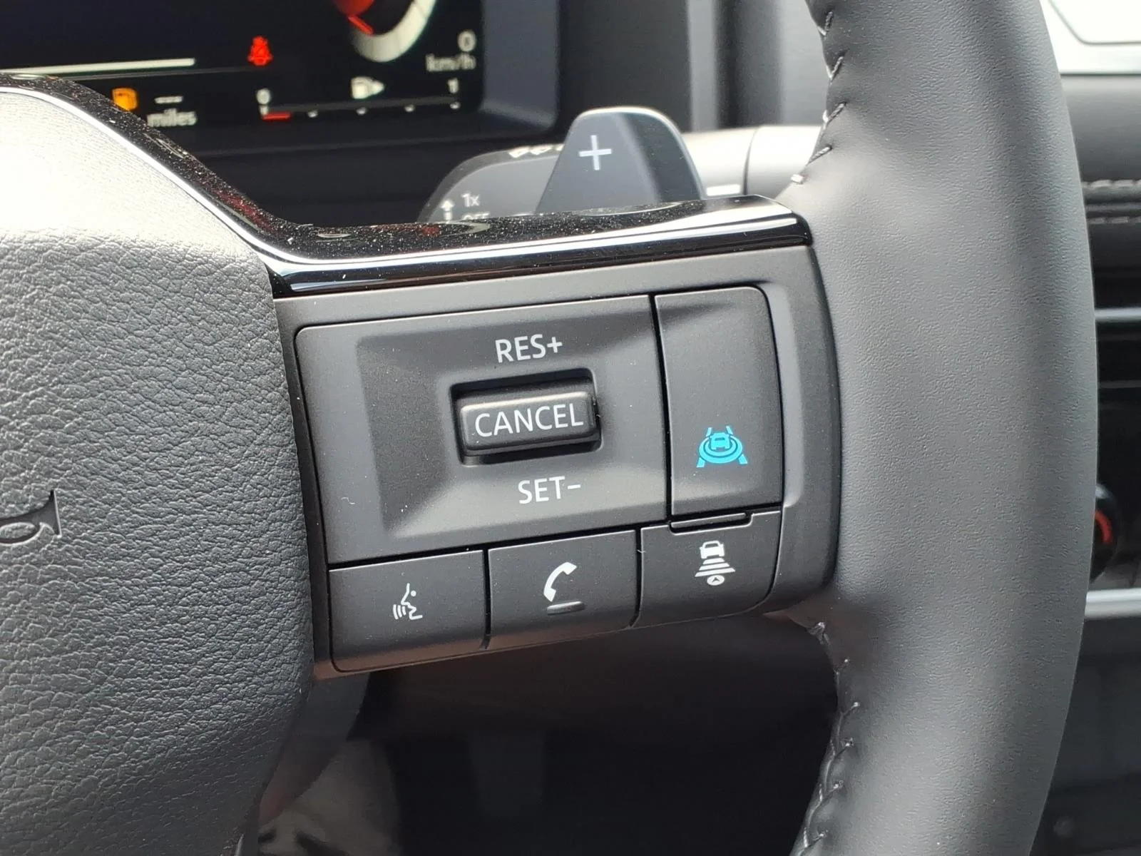 2026 Nissan Rogue Platinum Silver at Robbins Nissan
