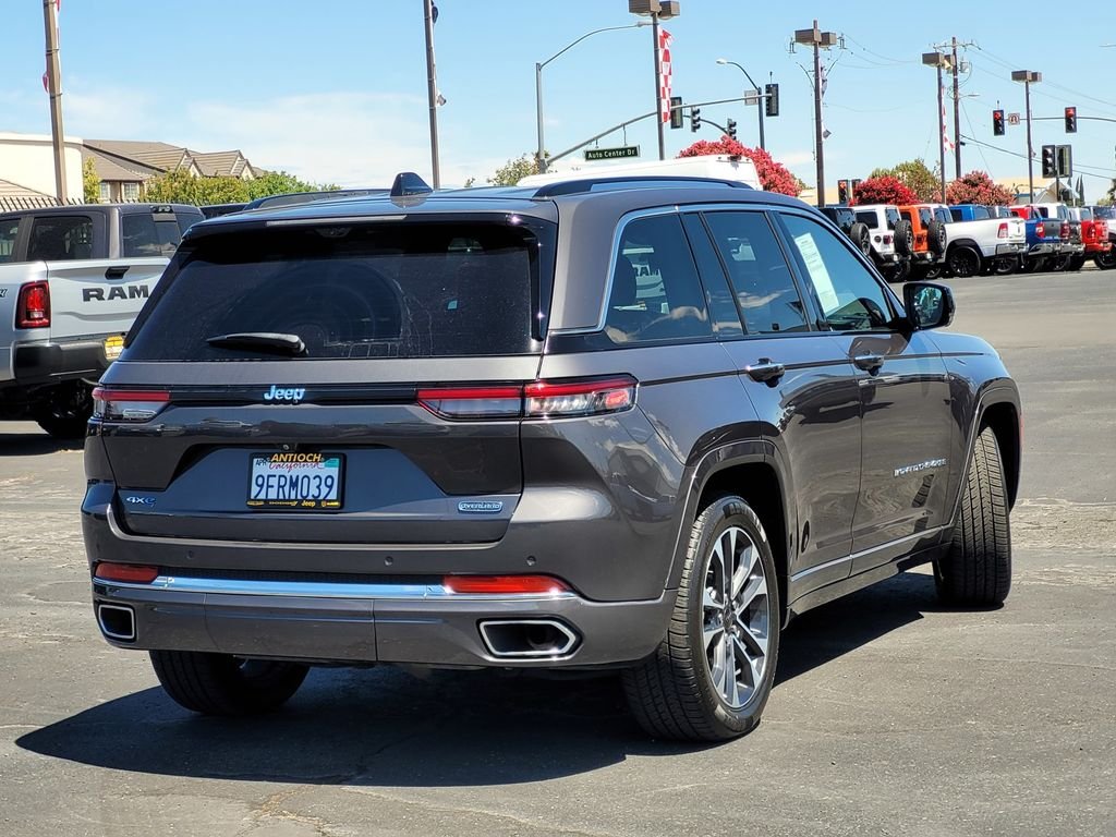 Used 2023 Gray Jeep Overland 4xe image 4