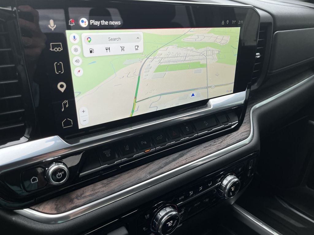 Used 2025 Silver GMC SLT image 18