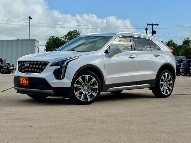 2023 Cadillac XT4 Premium Luxury