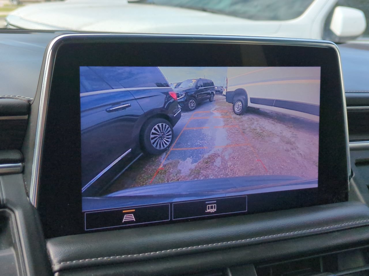 Used 2021 Shadow Gray Metallic Chevrolet Z71 image 19