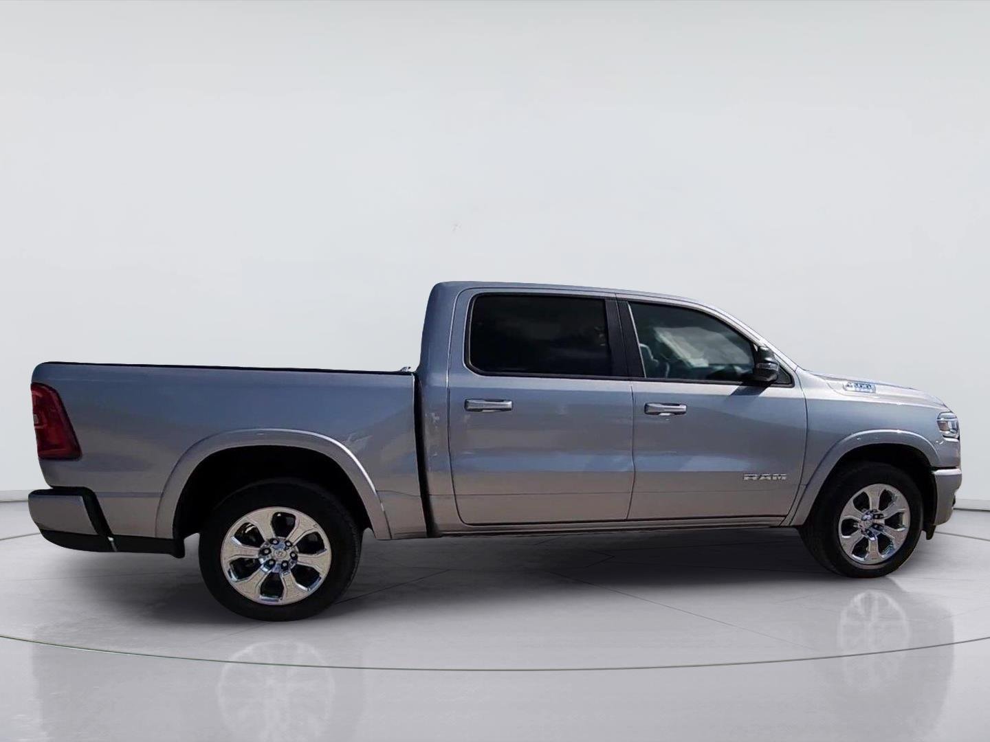2025 Ram 1500 photo 9 of 32