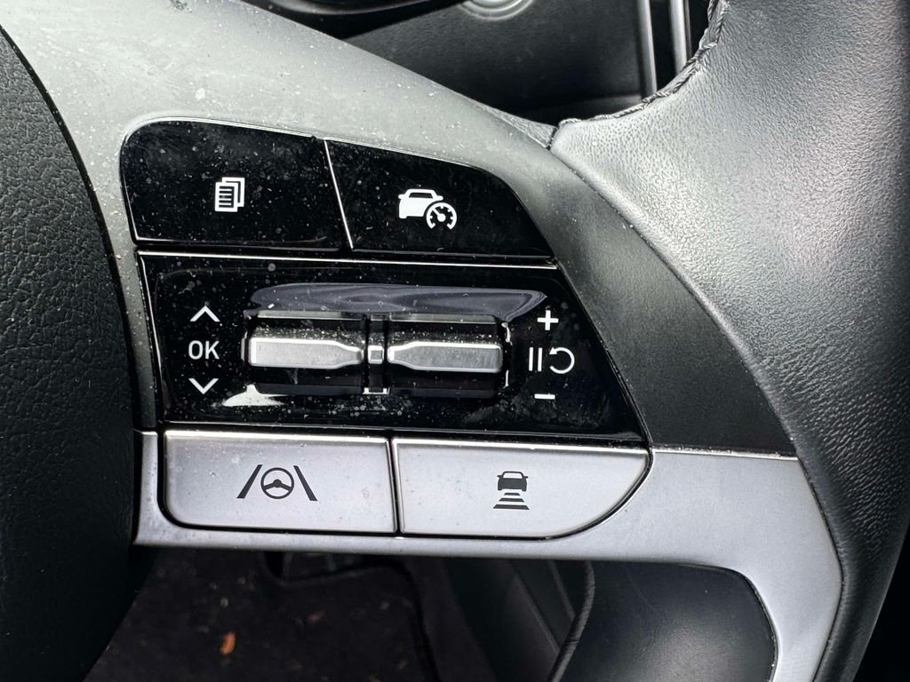 Used 2024 Silver Hyundai XRT image 20