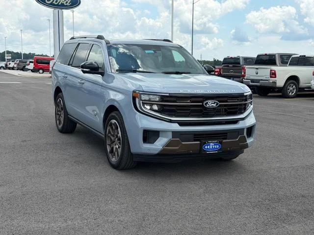New 2027 Glacier Gray Metallic Tri-Coat Ford King Ranch® image 28