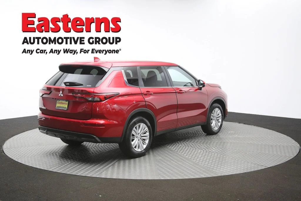 Used 2024 Red Mitsubishi ES image 40