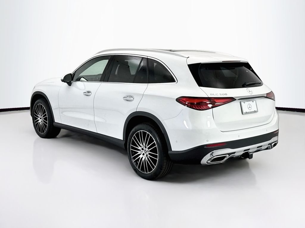 New 2027 Moonlight White Metallic Mercedes-Benz GLC 300 image 7