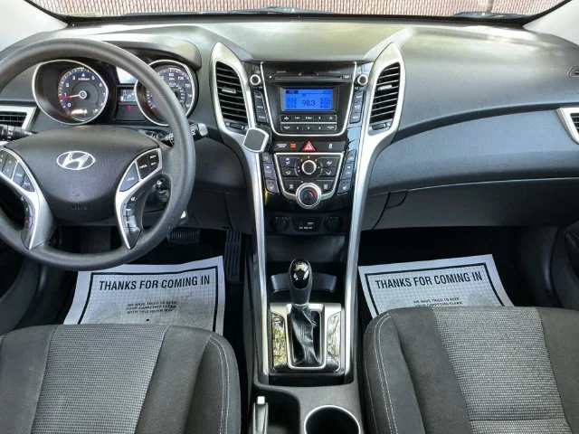 Used 2016 Black Hyundai Base image 15