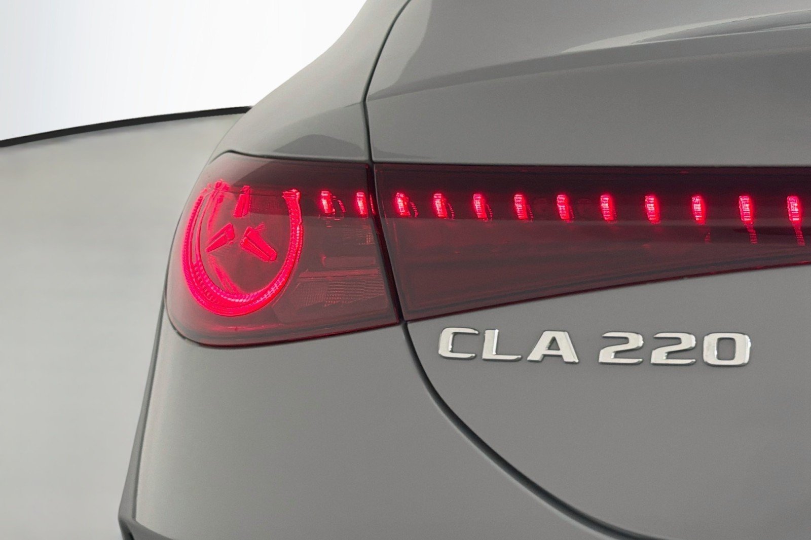 New 2027 MANUFAKTUR Alpine Grey Mercedes-Benz CLA 220 Hybrid image 16