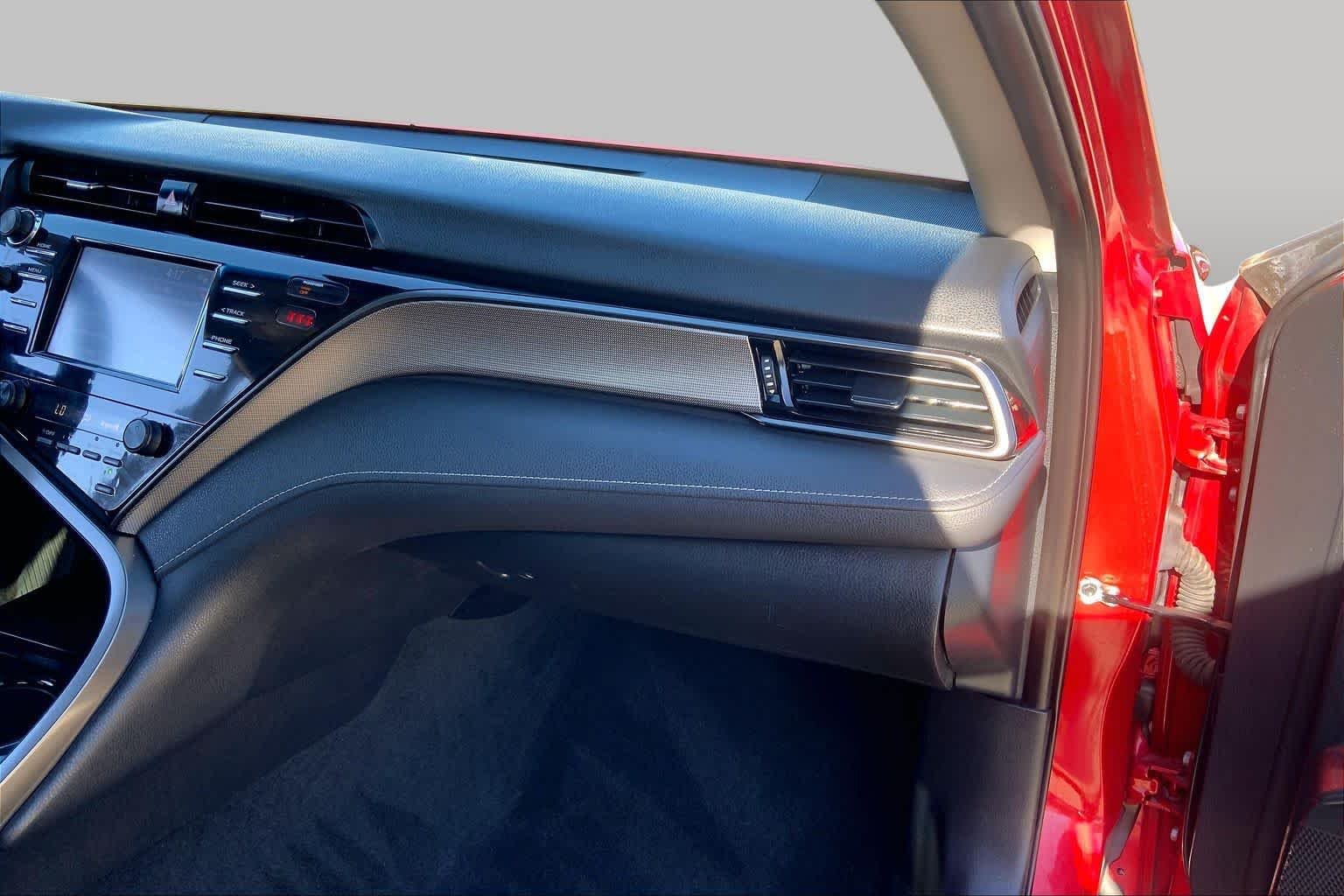 Used 2020 Supersonic Red Toyota SE image 19