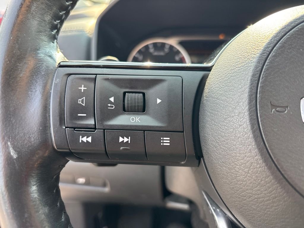 Used 2021 Gold Nissan SL image 22