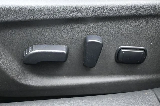 Used 2019 Gray Nissan 2.5 SL image 11