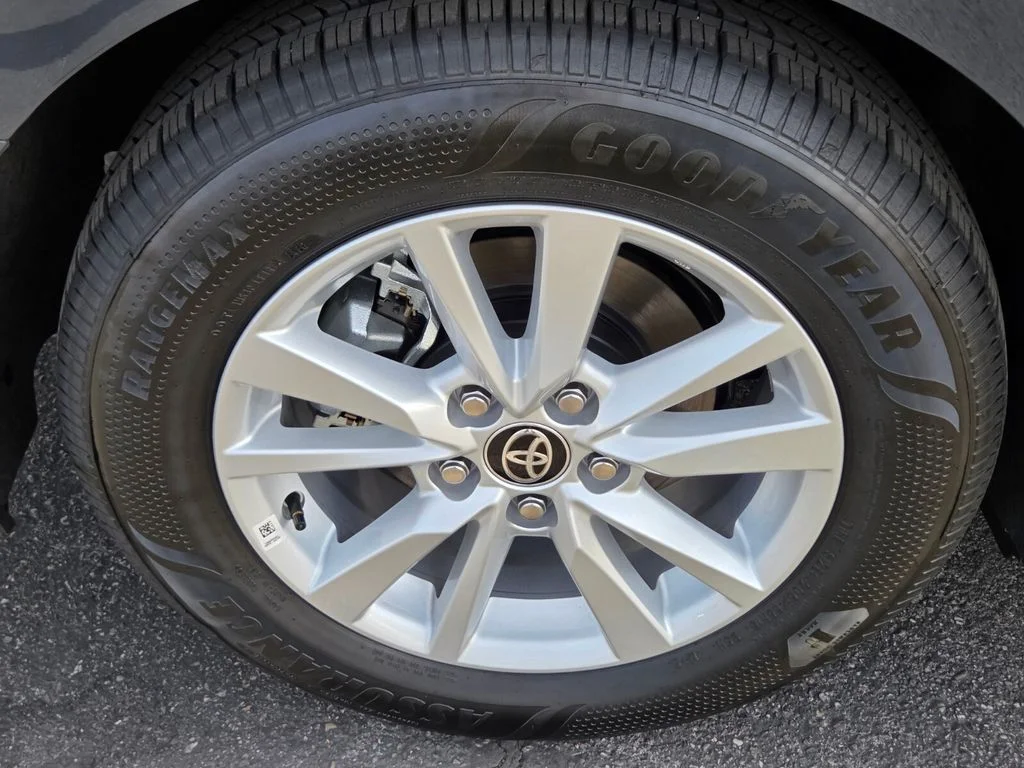 Used 2026  Toyota LE image 10