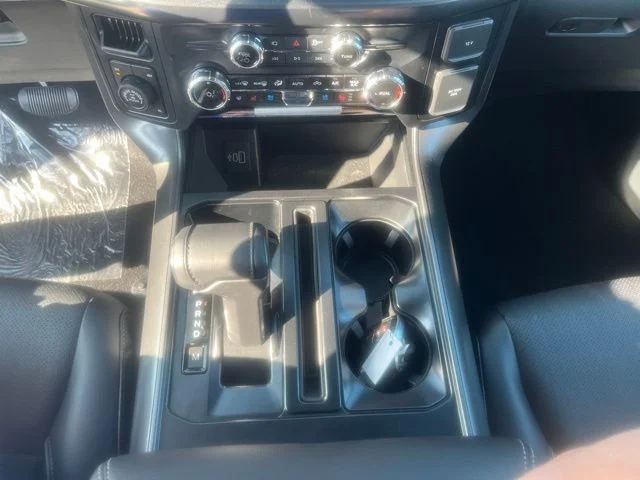 New 2026 Iconic Silver Metallic Ford Lariat image 17