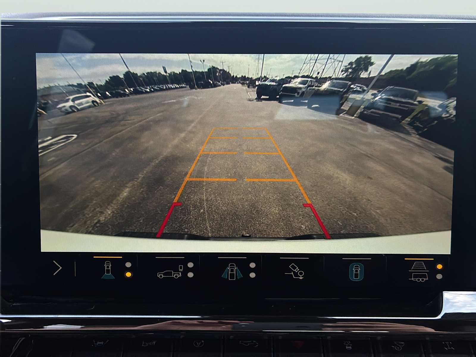 2023 Chevrolet Silverado 1500 ZR2 - Photo 18