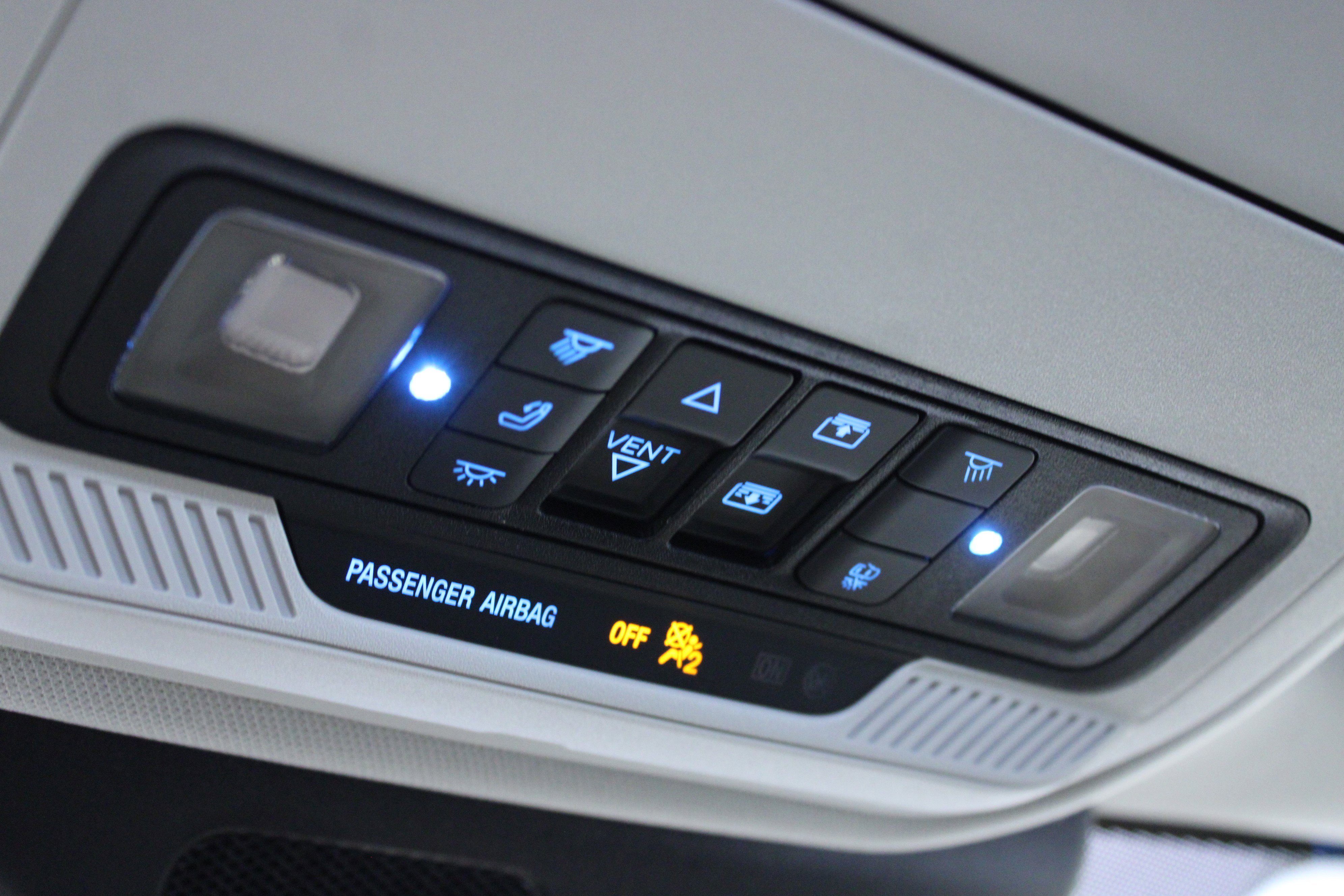 Used 2025 Black Metallic Ford Platinum image 26